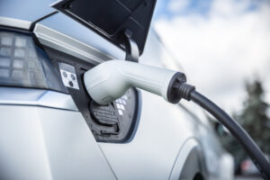 【2025年版】クリーンエネルギー自動車導入促進補助金の概要・条件・申請方法まとめ｜専門社労士が徹底解説